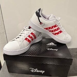 Disney x adidas Wmns Grand Court Base 'Minnie Mouse' size US 8